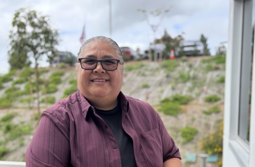 Gaby B. Love: Enlace esencial entre estudiantes y recursos en MiraCosta College