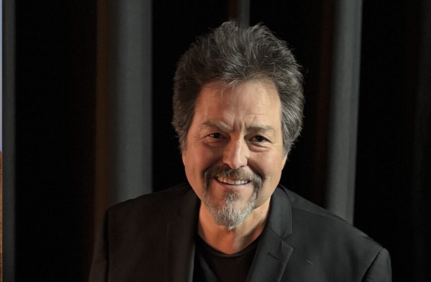 Rick Nájera Performs ‘Latin History for Morons’ in Oceanside