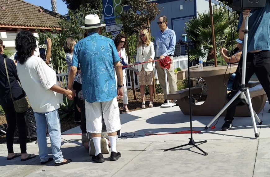 Parque nuevo dedicado a ícono de Solana Beach