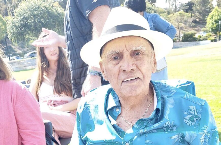 New Park Dedicated to Solana Beach Icon