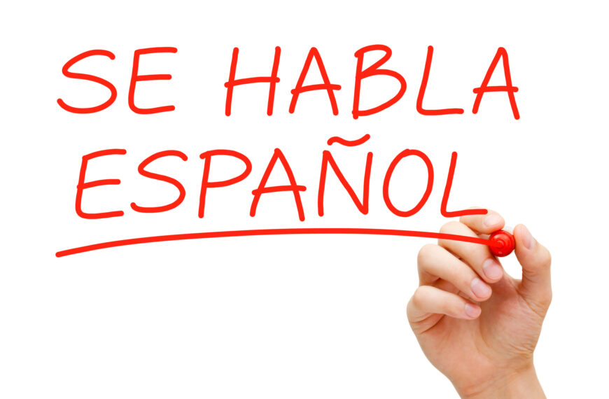 Usted toma las decisiones sobre las escuelas de sus hijos hijas a través de la Junta Escolar