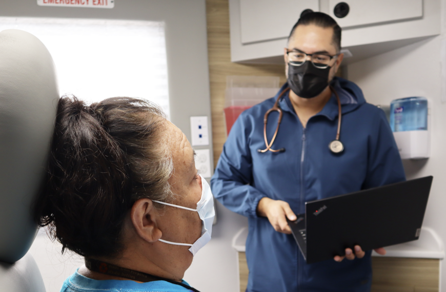 Los centros de salud comunitarios llevan bienestar a todos los residentes locales